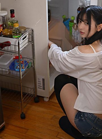 さくらわかなアイデアポケット押し弱な妹が無自覚に見せてくるムッチリ太ももの絶対領域に我慢できず…理性を失いデカ尻ぷるるんバックピストン さくらわかな