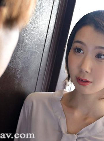 結城花乃羽マドンナ甘い囁きに流されるまま、僕は大学を留年するまで、人妻との巣篭もりSEXに溺れて…。 結城花乃羽